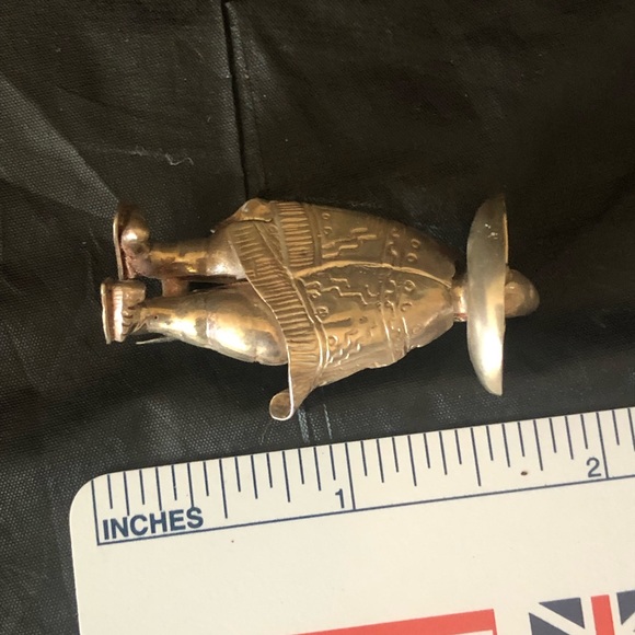 Sterling Hombre in sombrero brooch - Mexico 🇲🇽 sterling silver 1 1/2” vintage - Picture 5 of 8